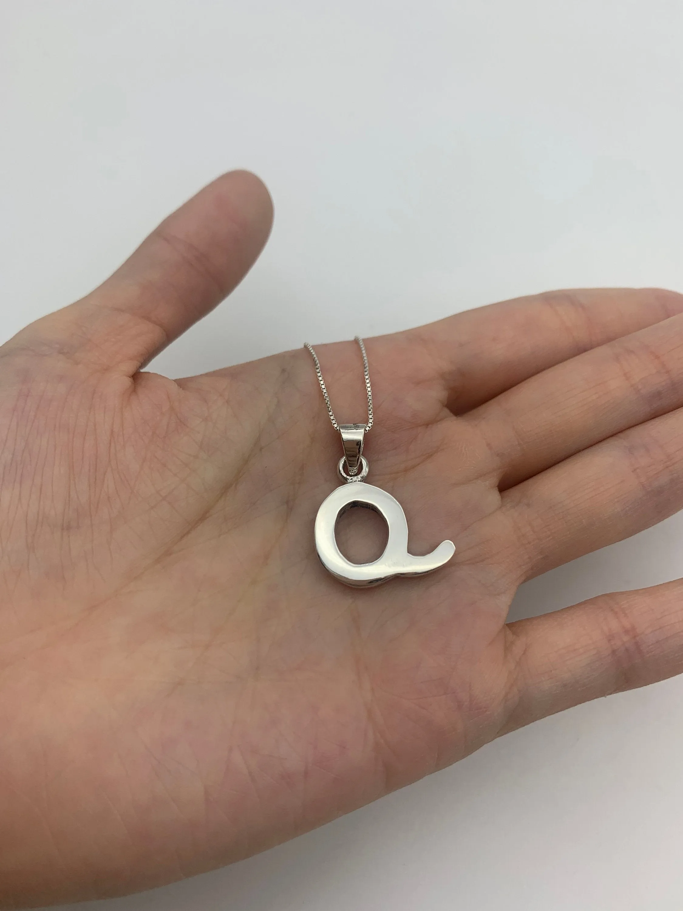 Letter Q Pendant - Initial Q Necklace - Personalized Gift