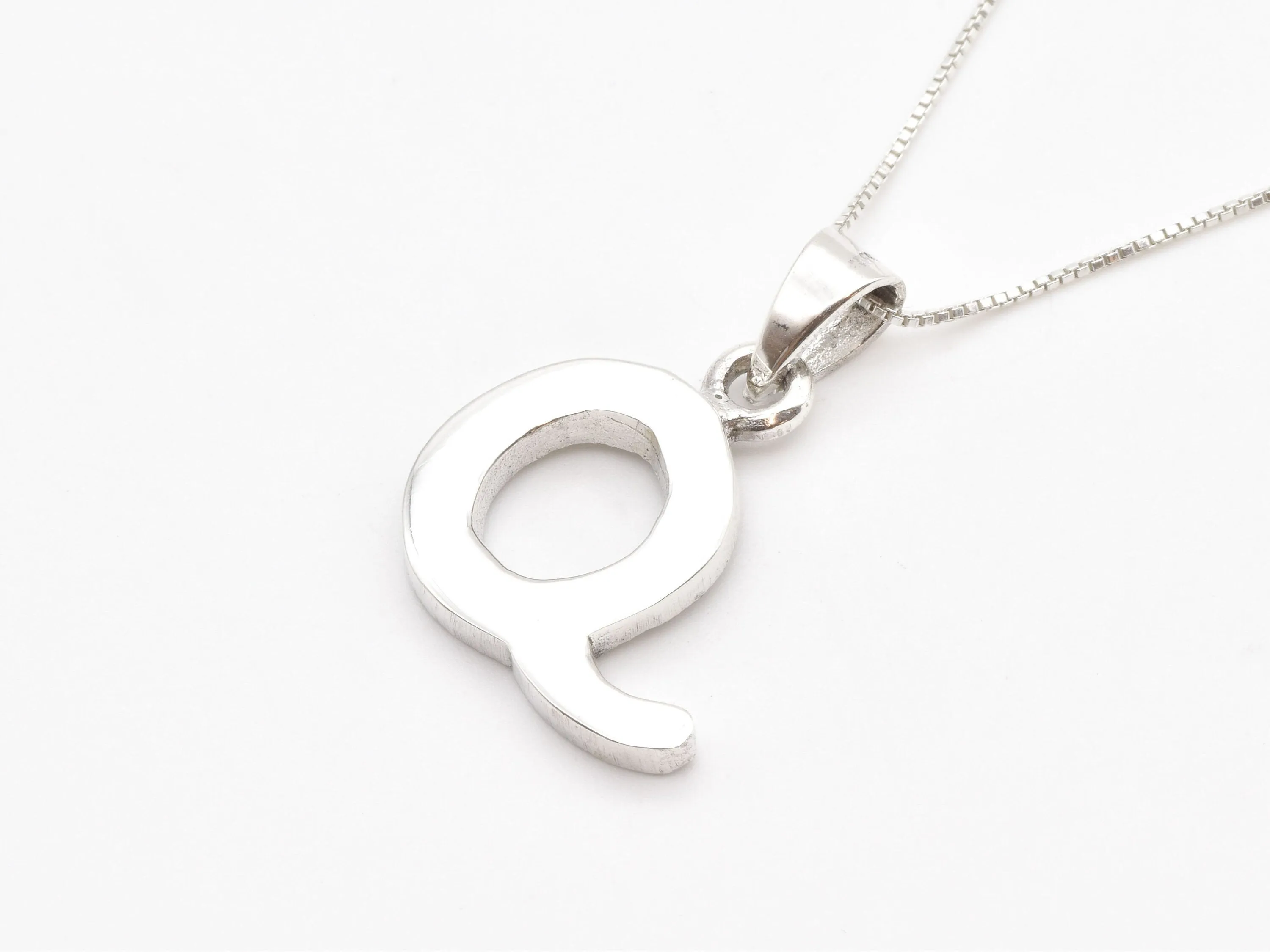 Letter Q Pendant - Initial Q Necklace - Personalized Gift
